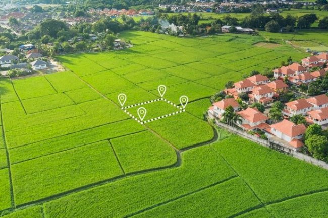 Yavaş Yavaş Çanakkale Bayramiç Bölgesinde Uzman Arsa Emlakçısı Oluyoruz.