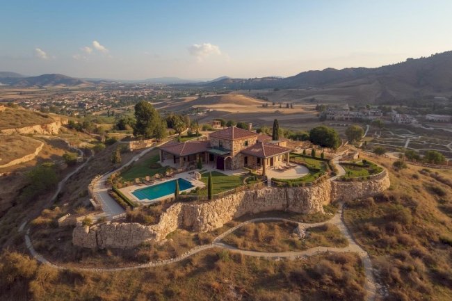 We are an attractive sales channel for landowners.